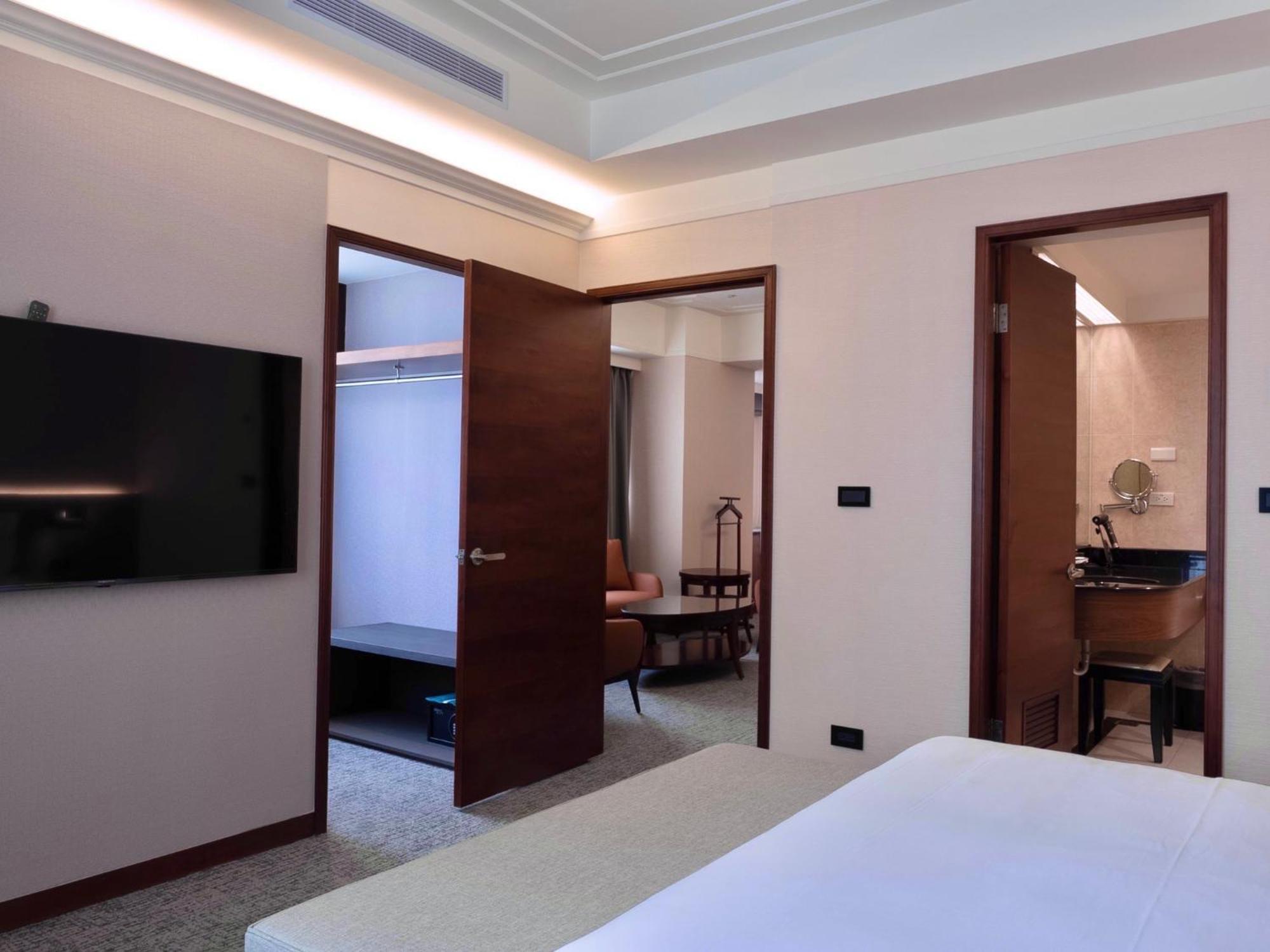 Fullon Poshtel Jhongli Hotel Чжунли Екстериор снимка
