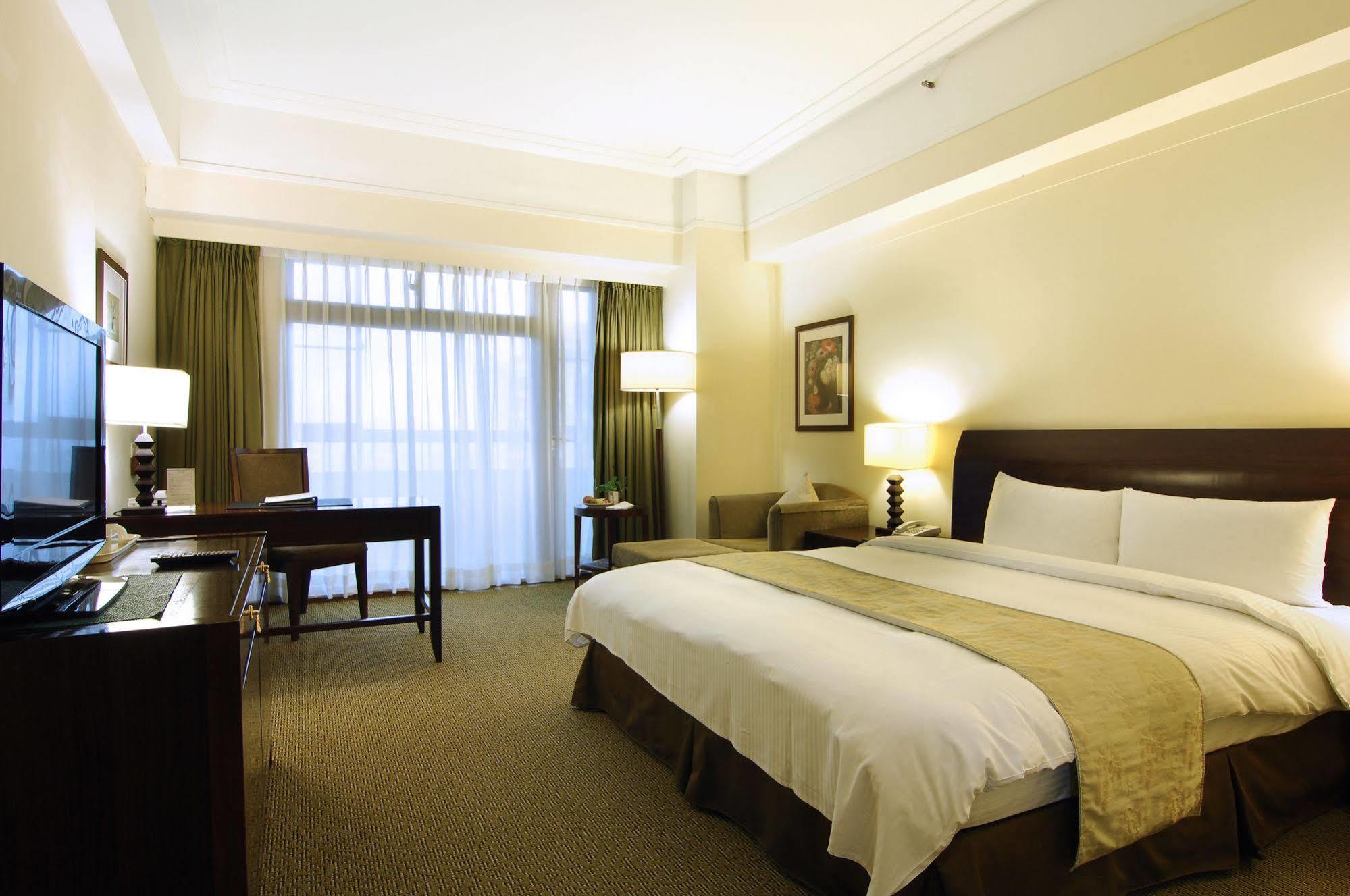 Fullon Poshtel Jhongli Hotel Чжунли Екстериор снимка