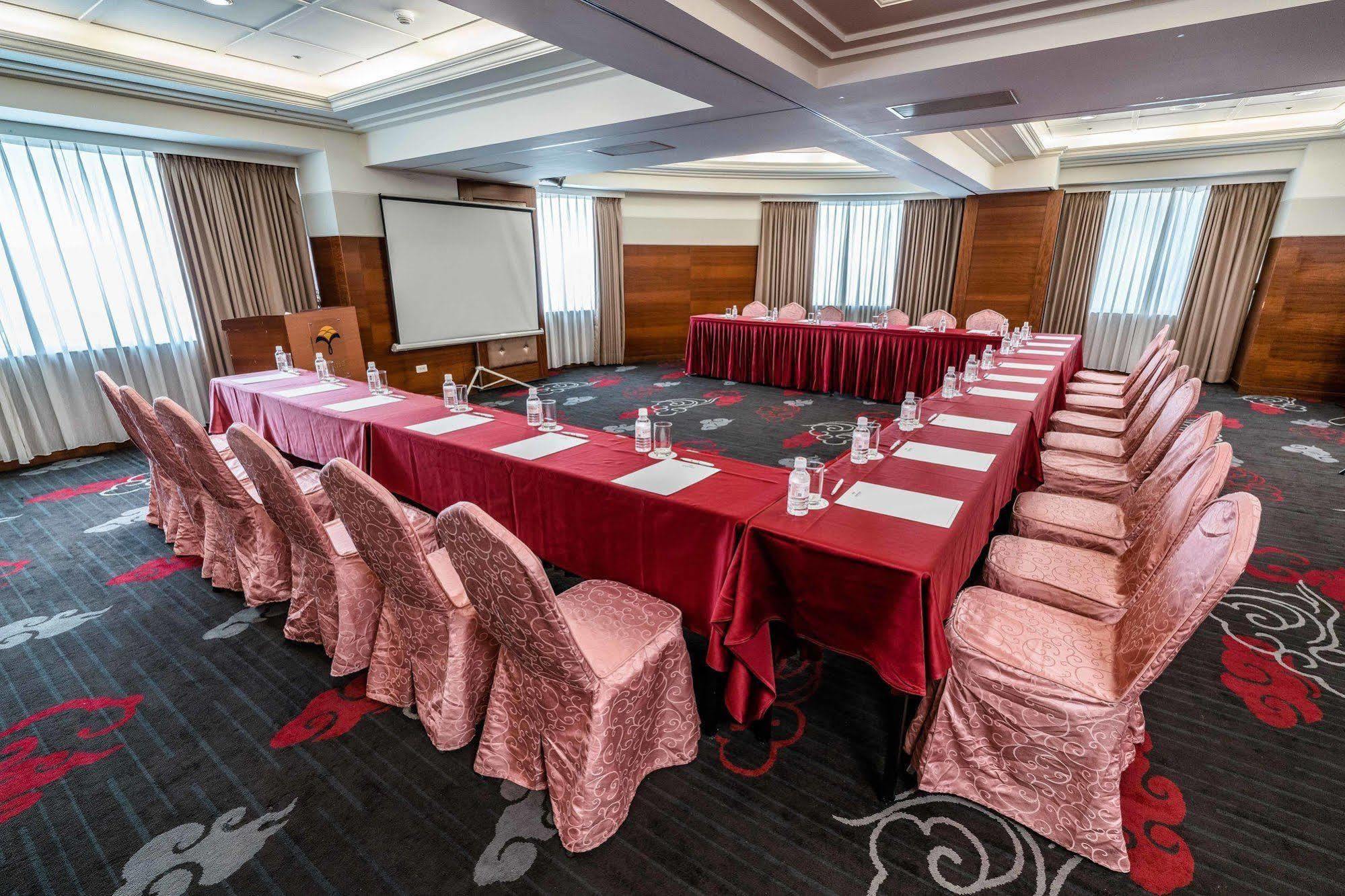 Fullon Poshtel Jhongli Hotel Чжунли Екстериор снимка
